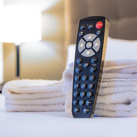 Drury Inn & Suites St. Louis Creve Coeur Bagian luar foto
